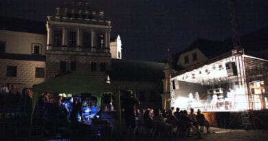 Divadelní festival Pernštejn(l)ove - zámek Pardubice