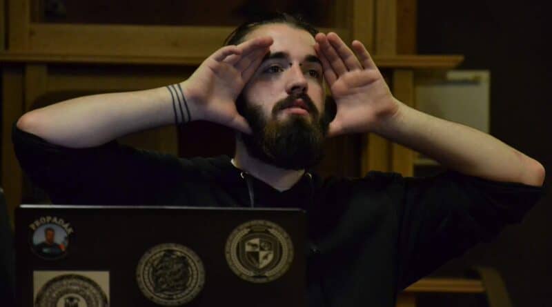 Dětenické divadlování