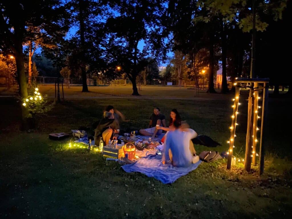 Hostina dravců Rádobydivadlo Klapý - sbírka