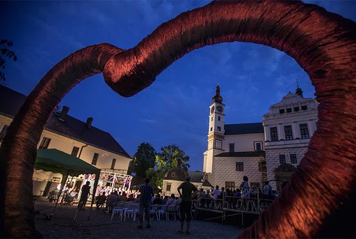 Fotokvíz 06 - open air festival Pernštejnlove