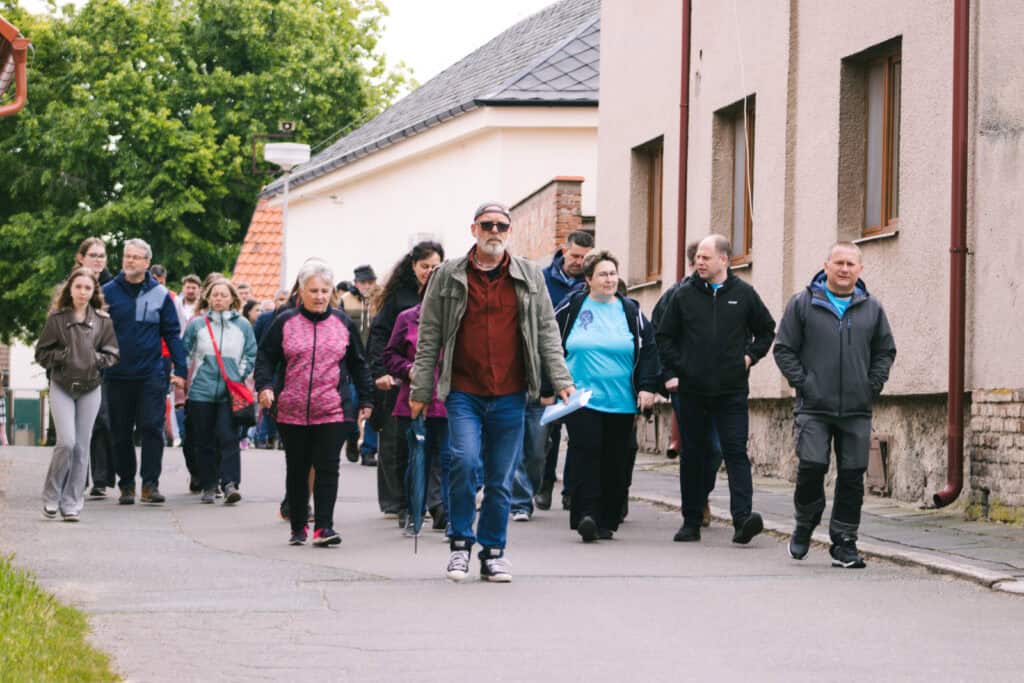 Setkání Vojanů - procházka po Libici n. C.