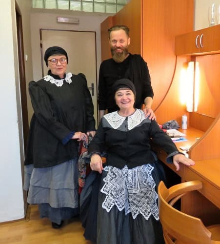 Z příprav inscenace Maryša (Divadlo A. Dvořáka Příbram) - Helena Vondrušková vlevo | foto: archiv Divadla A. Dvořáka Příbram