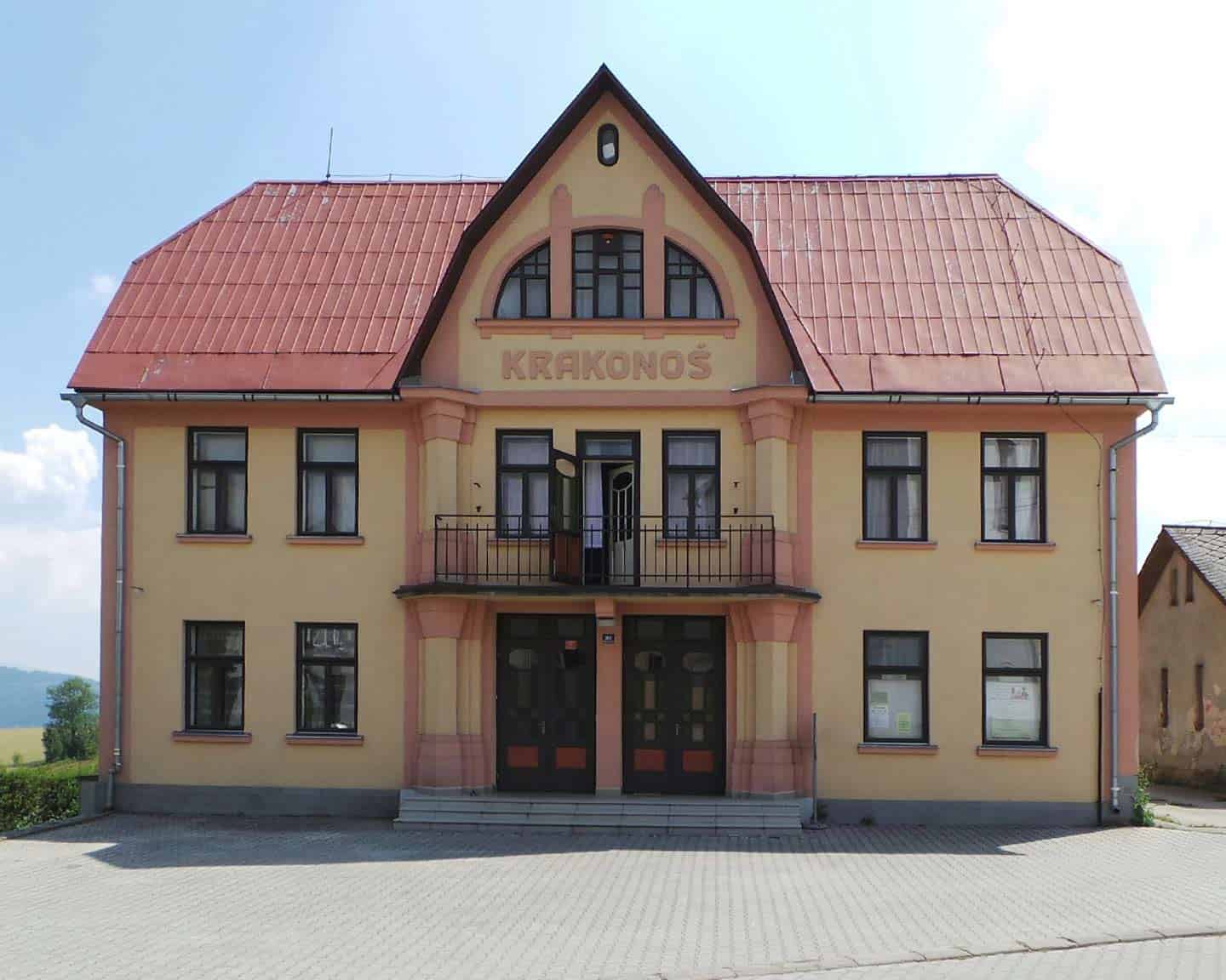 Budova divadla Krakonoš ve Vysokém nad Jizerou