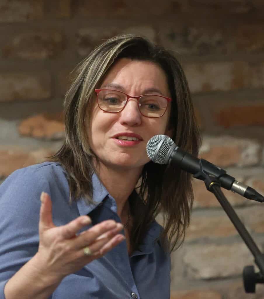 Monika Sonk, lektorka práce s maskou